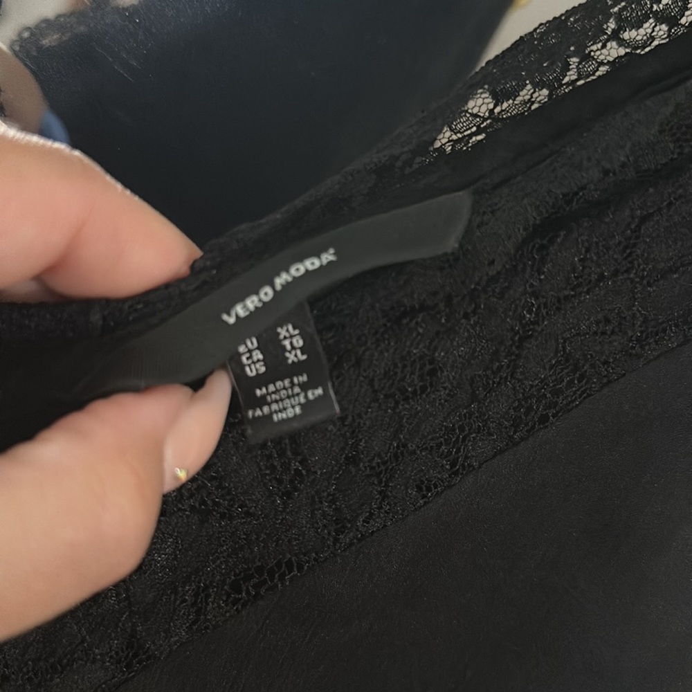 New black dress - Picture 3 of 4